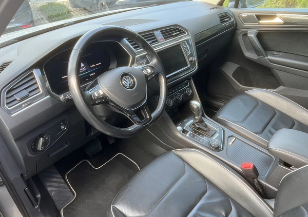 Volkswagen Tiguan cena 99900 przebieg: 81000, rok produkcji 2017 z Glinojeck małe 466